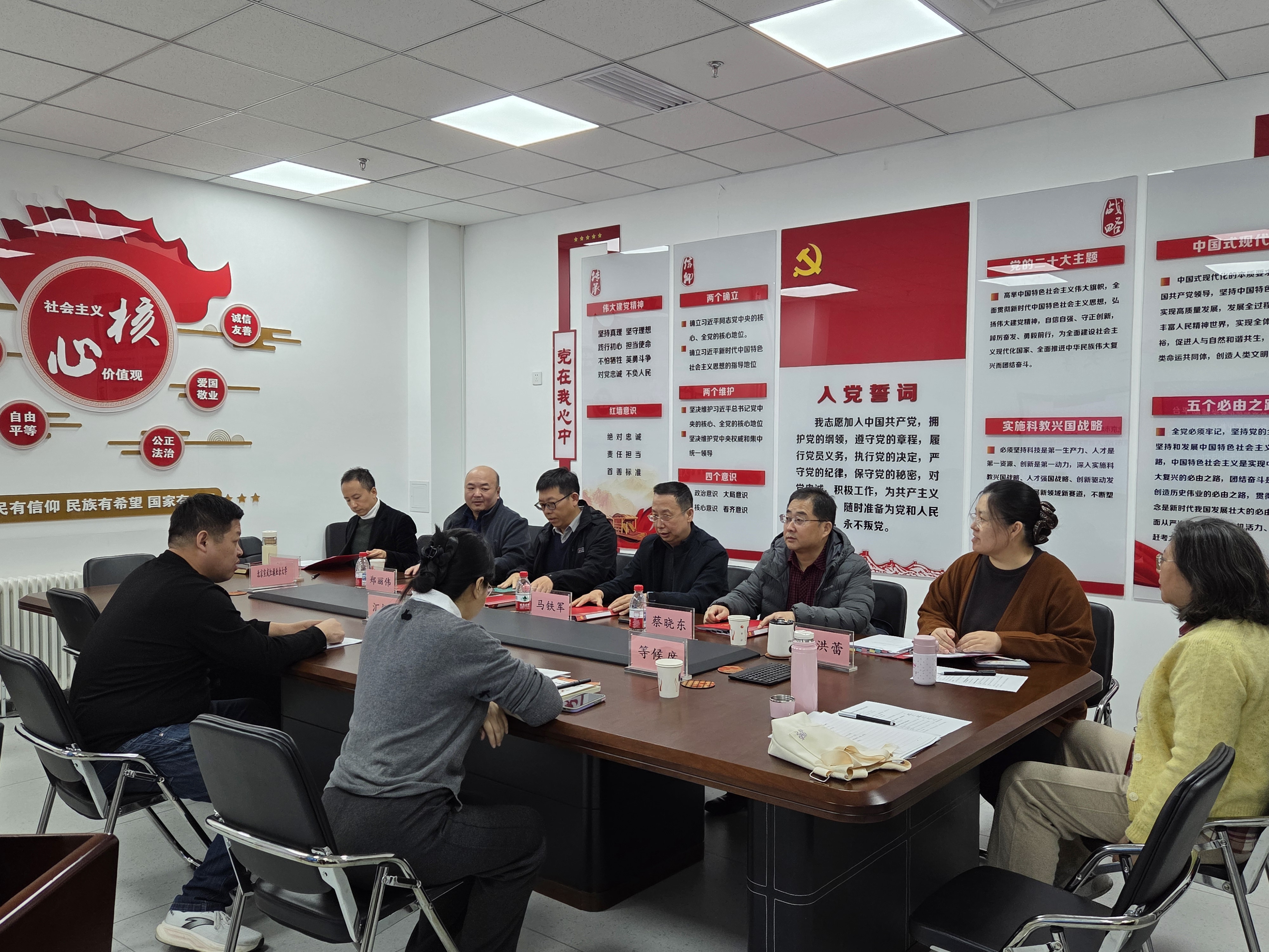 1764830388726085533.jpg 1764830388726085533.jpg